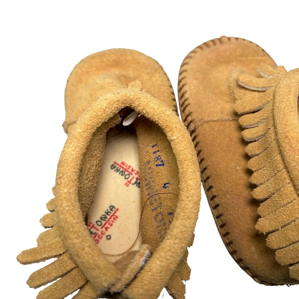Minnetonka adorable moccasin